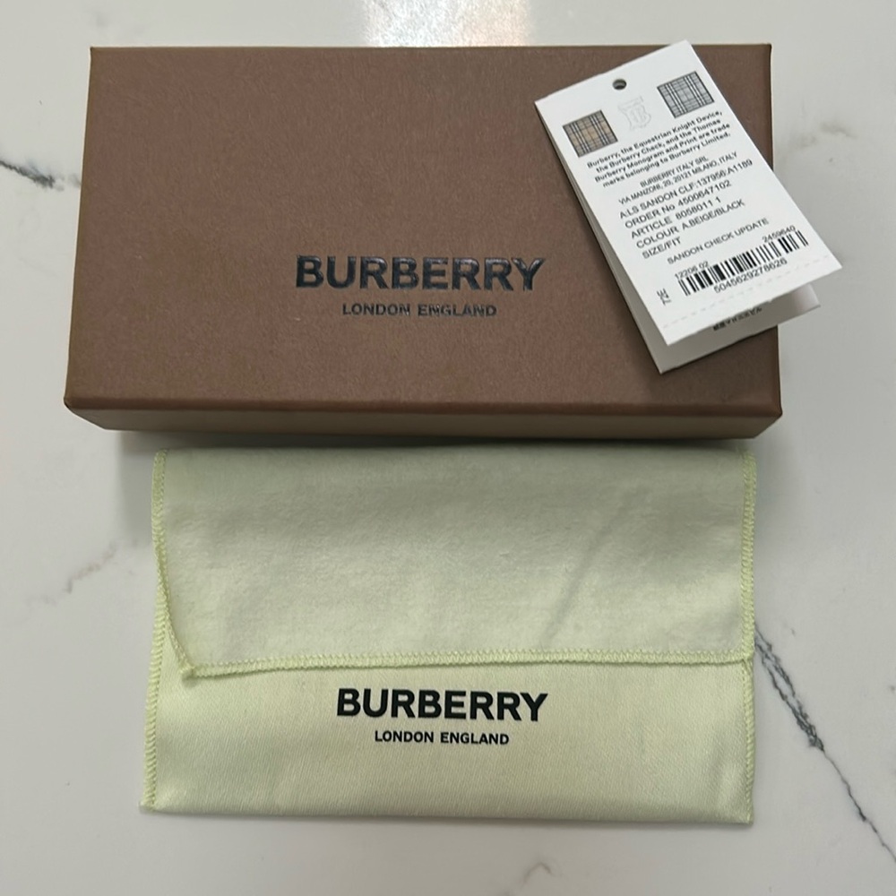 Burberry box